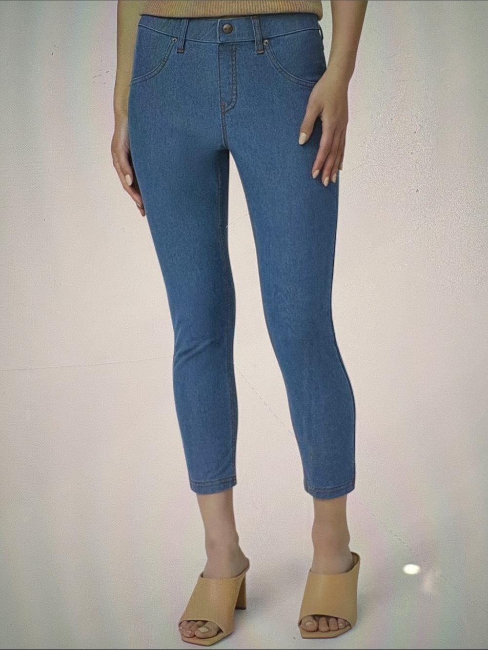 Ankle slit, essential denim capris medium wash